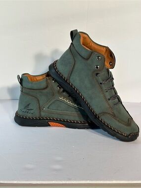 SALKIN USA Trail Hiking Camp Boots Euro Size 42 Green Barefoot NWOT Size 8.5-9
